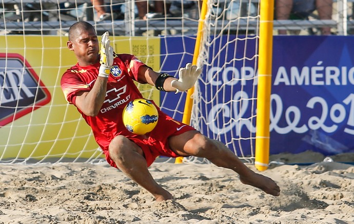 Mão, goleiro da seleção brasileira de beach soccer